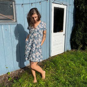 Ann Taylor Loft Button Front Dress (size 4)